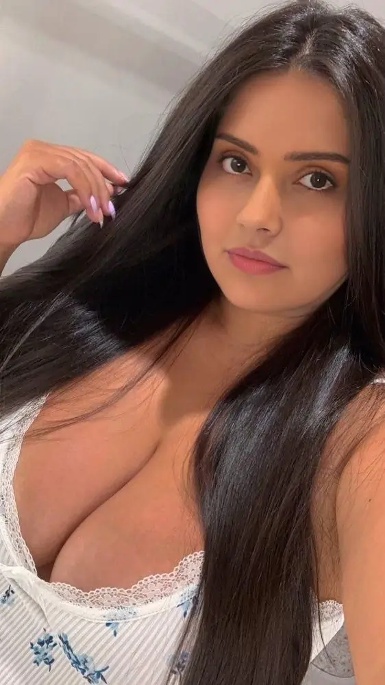 Riya Ghaziabad Call Girl Service